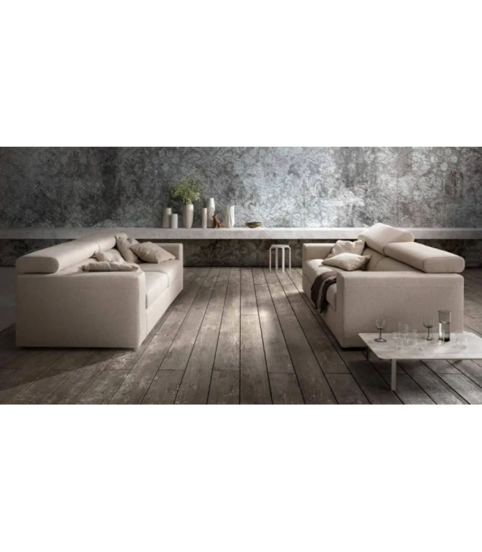 Alter, Moderno Divano Dalle Forme Essenziali E Grande Personalita