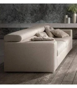 Alter, Moderno Divano Dalle Forme Essenziali E Grande Personalita