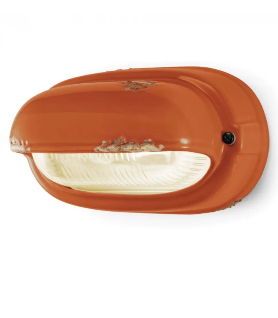 Applique Florence Di Ferroluce, Realizzata Interamente In Italia Dai Migliori Artigiani Del Settore.