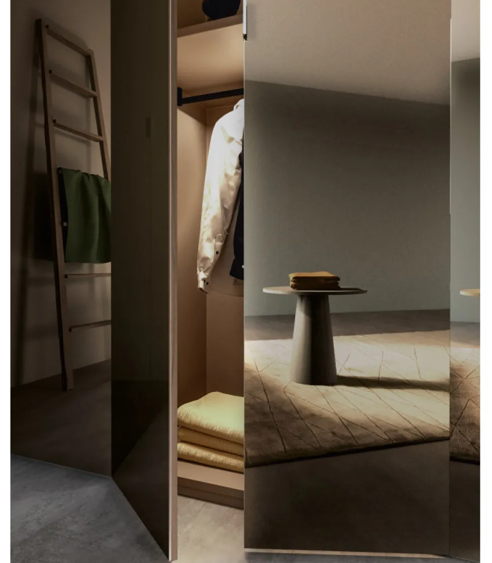 Armadio 6 Ante Battenti Con 1 Anta Specchio