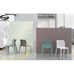 Bit Sedia Impilabile Colorata In Polipropilene Per Interni Ed Esterni