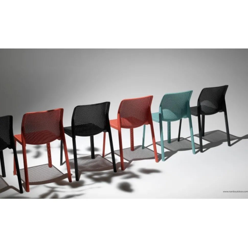 Bit Sedia Impilabile Colorata In Polipropilene Per Interni Ed Esterni