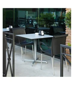 Calice Alu , Tavolo Per Esterni Con Piedini Regolabili