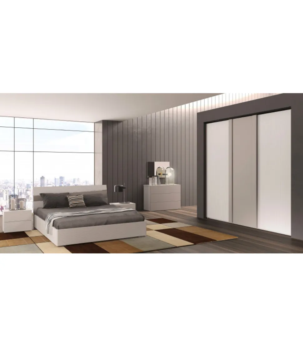 Camera Matrimoniale Completa, Con Armadio Stagionale A 3 Ante Scorrevoli In Legno