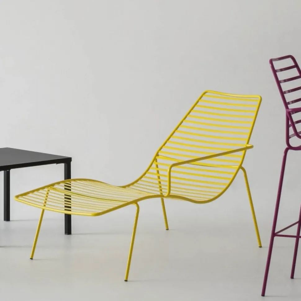 Chaise Longue Link C In Metallo Colorato Di Gradevole Design E Confortevole