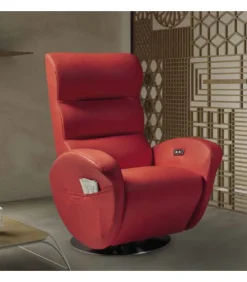 Comfort Senza Precedenti Con La Poltrona Ester Imbottita In Poliuretano E Rivestita In Tessuto O In Pelle.