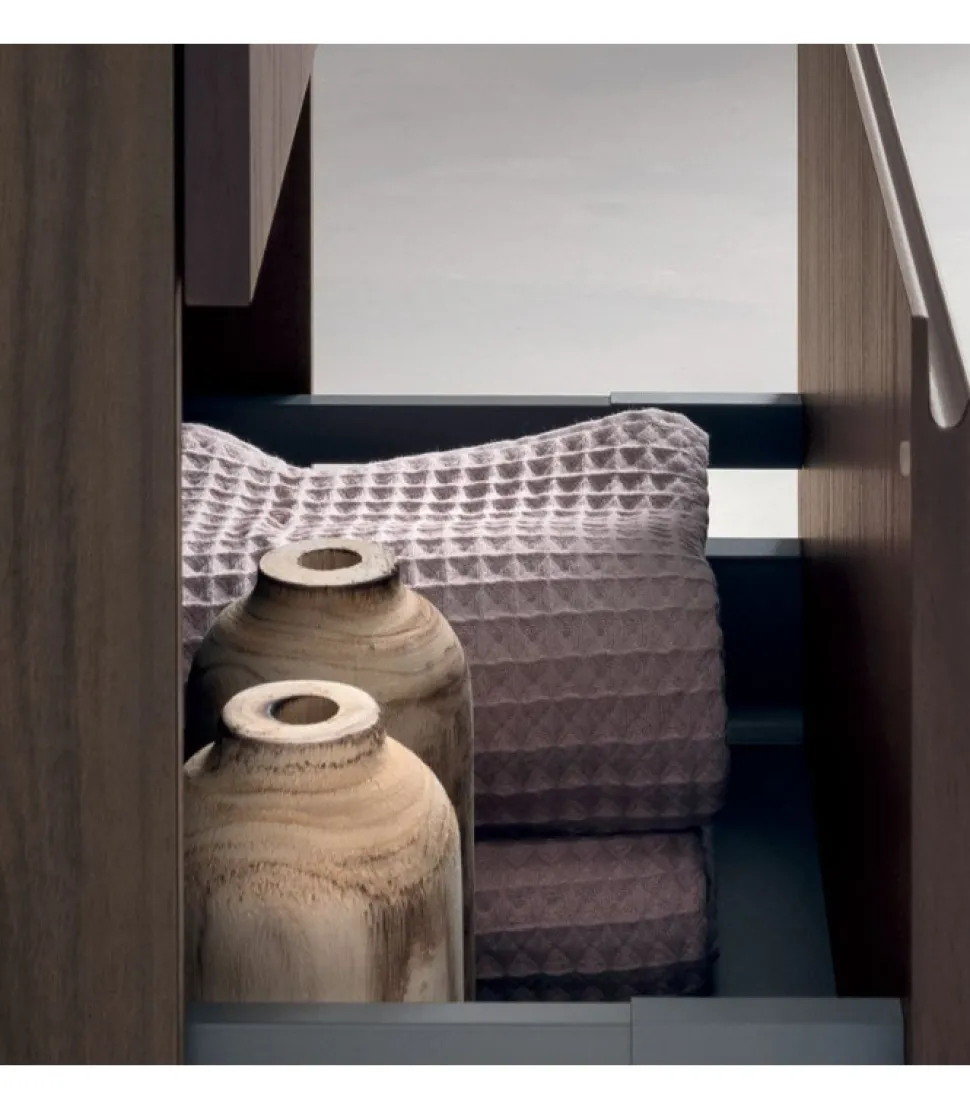 Composizione 26 Del Gruppo Bagni B-Go Di Compab, Realizzata Interamente In Italia.