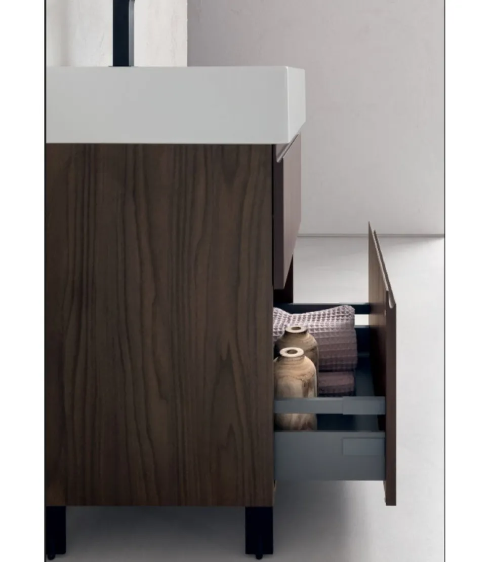 Composizione 26 Del Gruppo Bagni B-Go Di Compab, Realizzata Interamente In Italia.