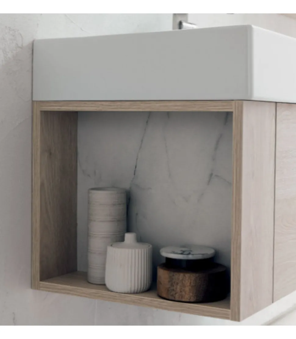 Composizione Bagno Del Gruppo B201 Di Compab, Realizzata Interamente In Italia.