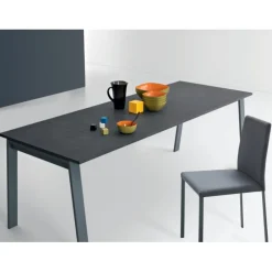 Delta Plus E' Un Tavolo Che Appartiene Al Programma Idea Cucina