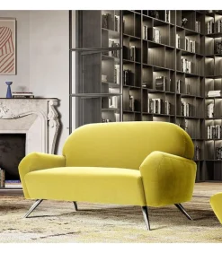 Divano Imbottito Disponibile In Moltissimi Colori E Tessuti