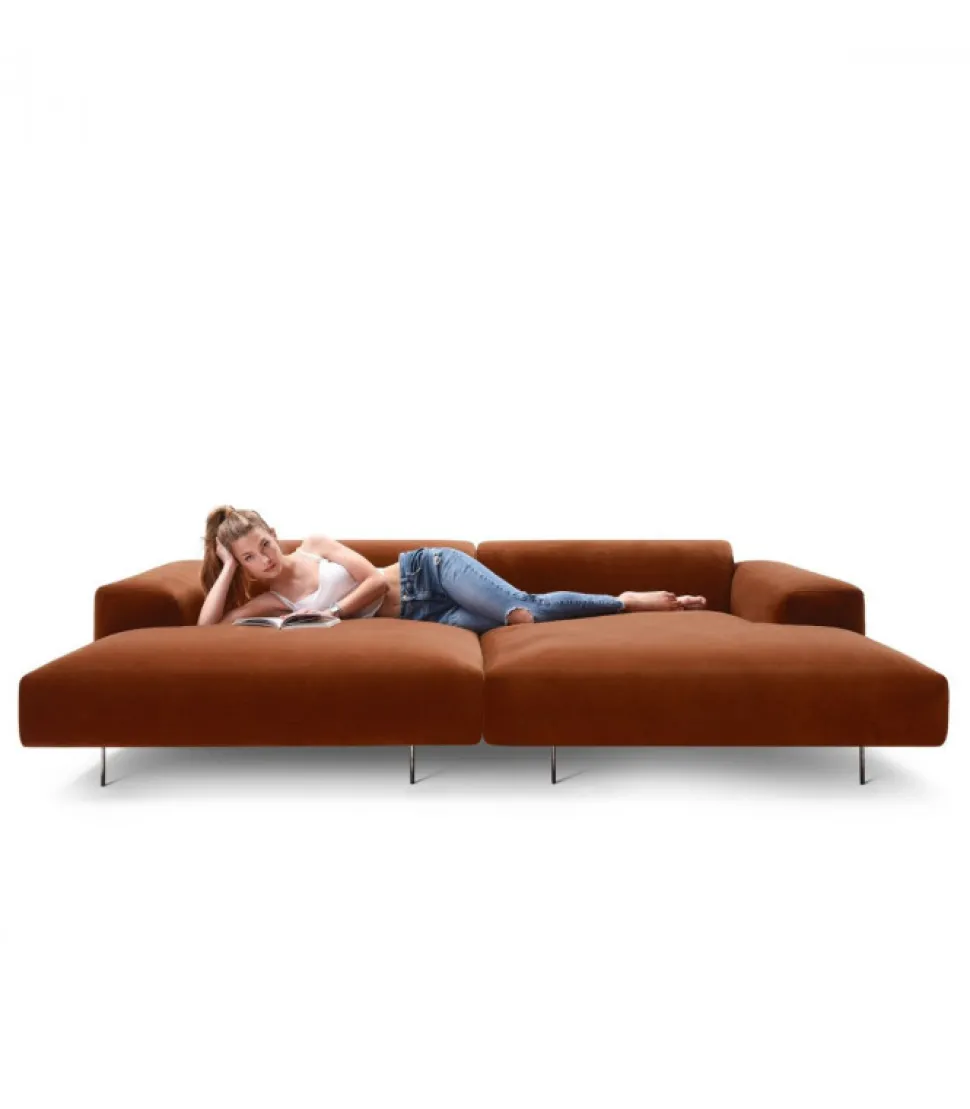 Divano Limitless, Contattaci Privatamente Per Modificare Dimensione E Forma Con Un Preventivo Personalizzato.