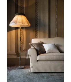 Divano Medea Divano Classico Con Moltissimi Rivestimenti Damascati