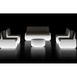 Divano Per Indoor E Outdoor, In Polietilene, Con Seduta E Schienale Imbottiti E Rivestiti, E Sfoderabile.