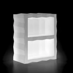 Espositore Di Bottiglie In Polietilene Per L'Outdoor, Accessoriabile Di Luce A Led.