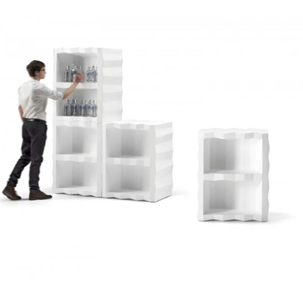 Espositore Di Bottiglie In Polietilene Per L'Outdoor, Accessoriabile Di Luce A Led.