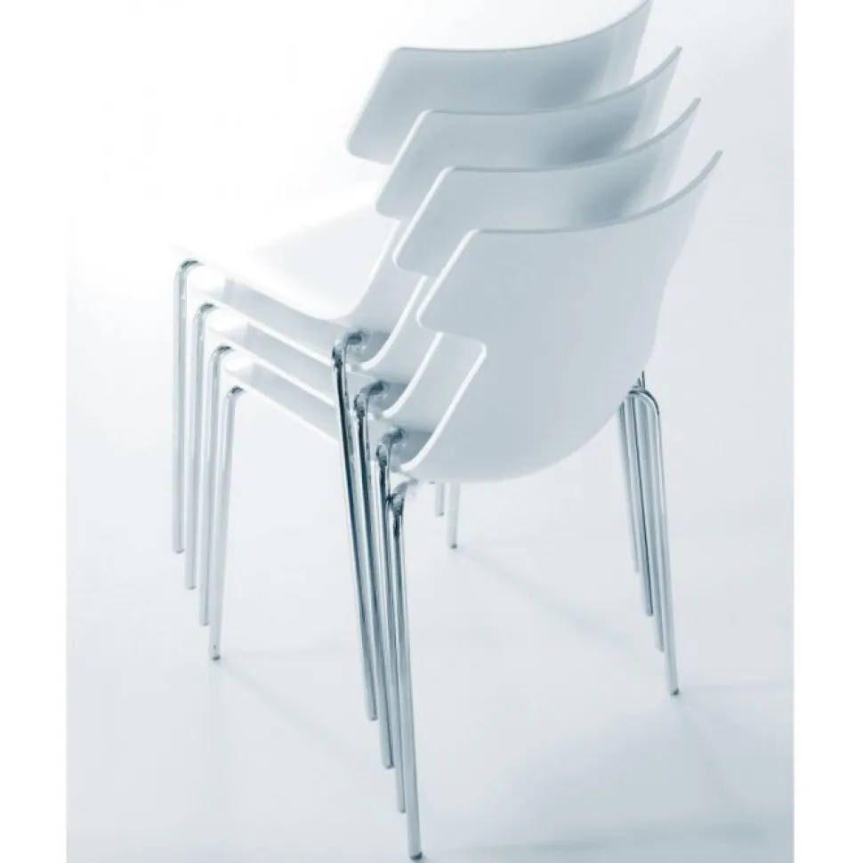 Giulia Outdoor, Sedia Realizzata Per Il Tuo Giardino.