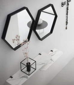 Ingresso Con Mensole A Muro, Soppia Specchiera Esagonale E 2 Appendiabiti A Parete Art 751