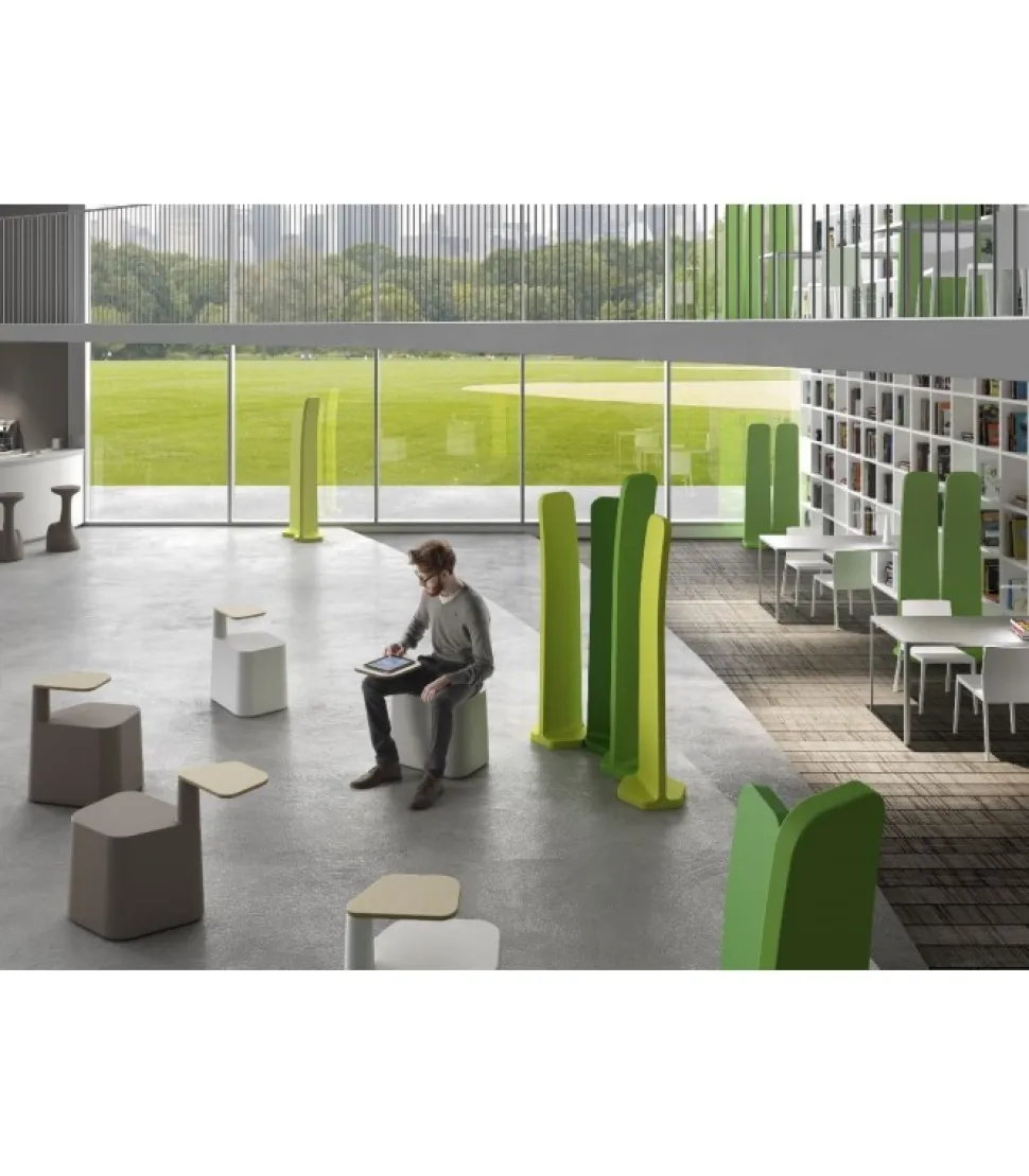 La Versione Con Piano In Polietilene E Per L'Outdoor, Certificata Da Catas.