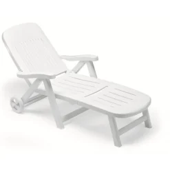 Lettino Da Outdoor California Di Scab, Realizzato Interamente In Italia In Tecnopolimero.