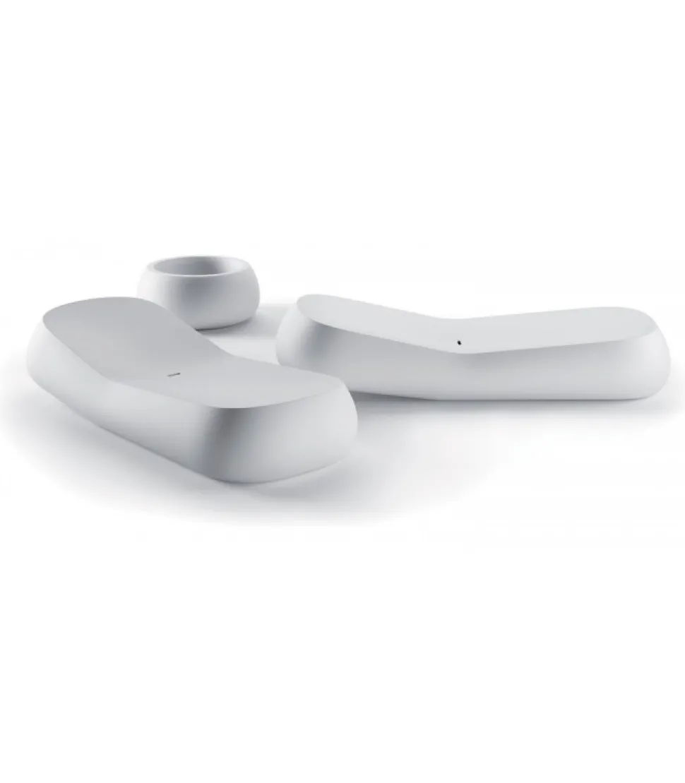 Lettino Prendisole Gumball, Realizzato In Italia Da Plust, In Polietilene Per Outdoor.