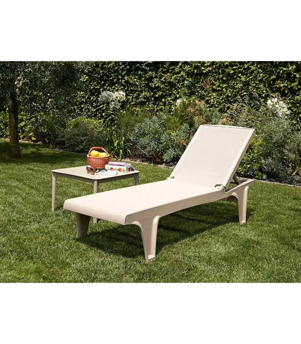 Lettino Prendisole Tahiti Di Scab, Con Struttura In Polipropilene Per Outdoor E Telo Traspirante E Idrorepellente.