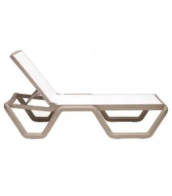 Lettino Vela Di Scab, Con Struttura In Polipropilene Per Outdoor E Telo Traspirante E Idrorepellente.