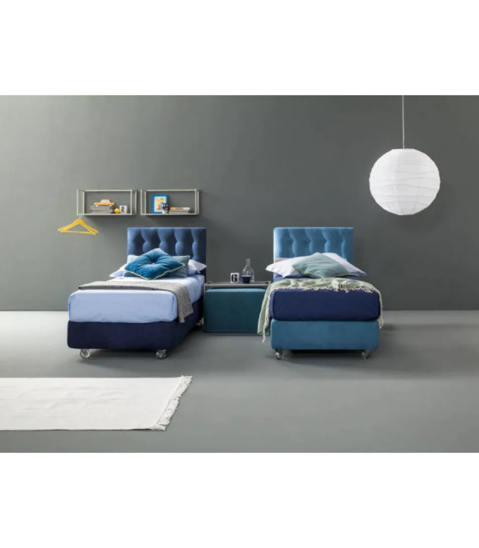 Letto Aster Imbottito Con Contenitorecon Giroletto A Filo Per Il Minimo Ingombro