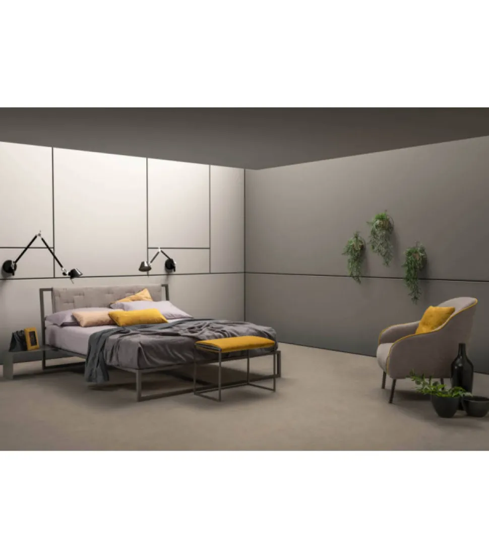 Letto Frame Con Struttura In Metallo Colorato E Testiera Personalizzabili