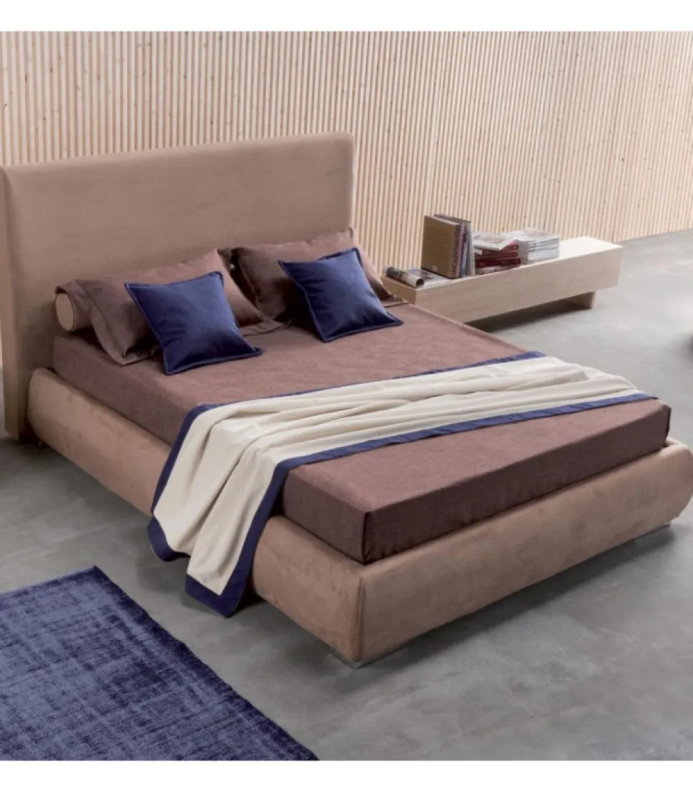 Letto Harem Imbottito E Rivestito.