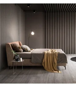 Letto Hug, Imbottito E Rivestito In Tessuto, In Pelle O In Ecopelle. Realizzato In Italia Da Samoa.