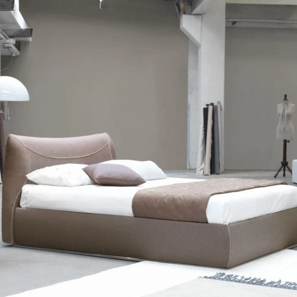 Letto Imbottito Corinne Con Contenitore
