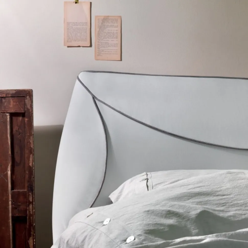 Letto Imbottito Corinne Con Contenitore