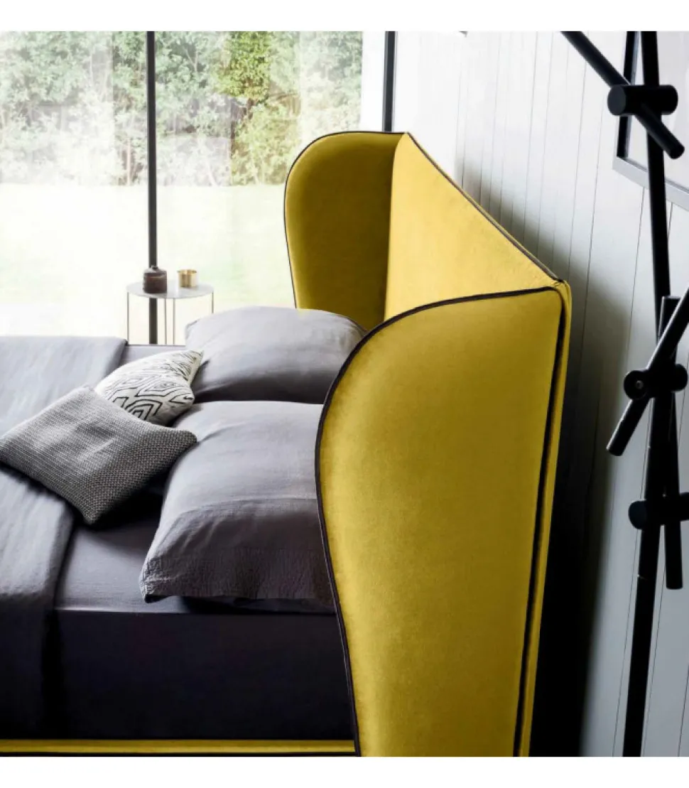 Letto Matrimoniale Imbottito Con Contenitore