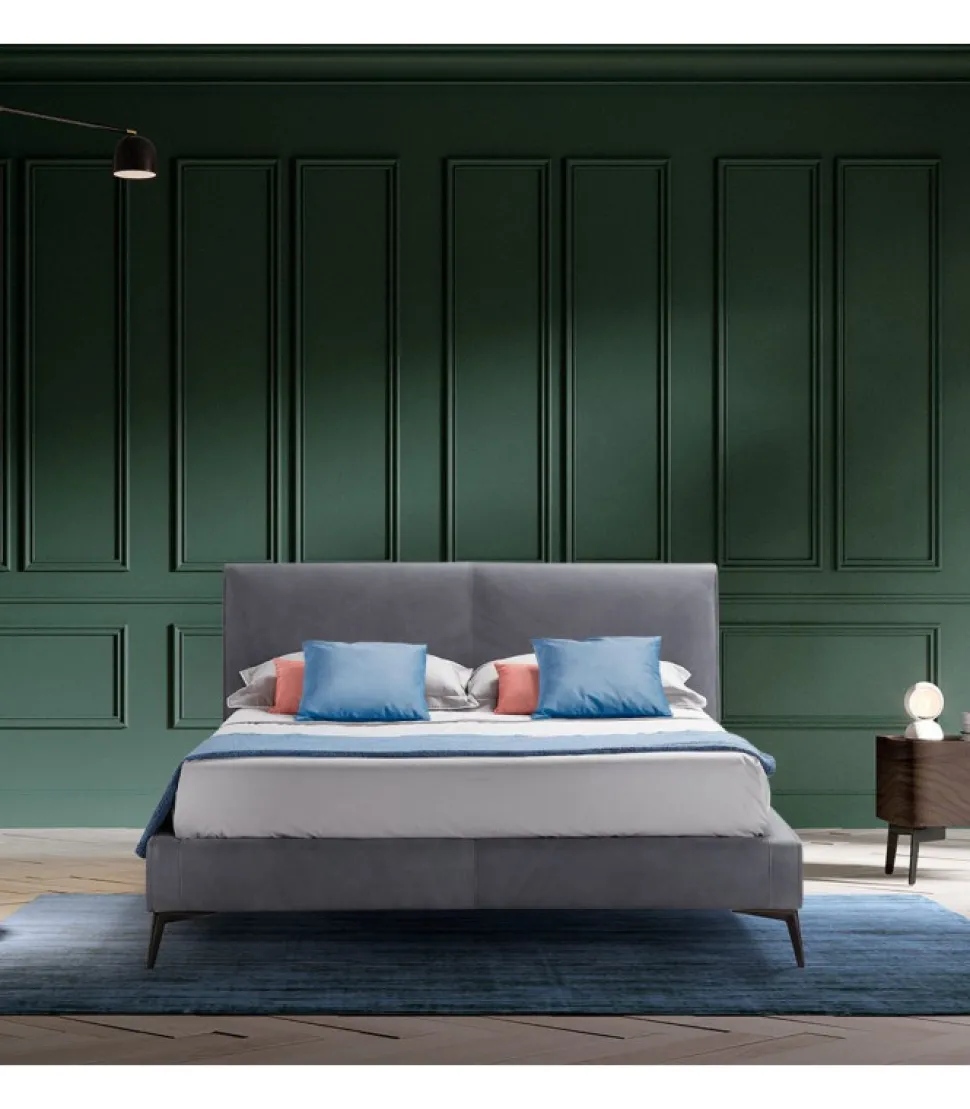 Letto Monza Imbottito E Rivestito.