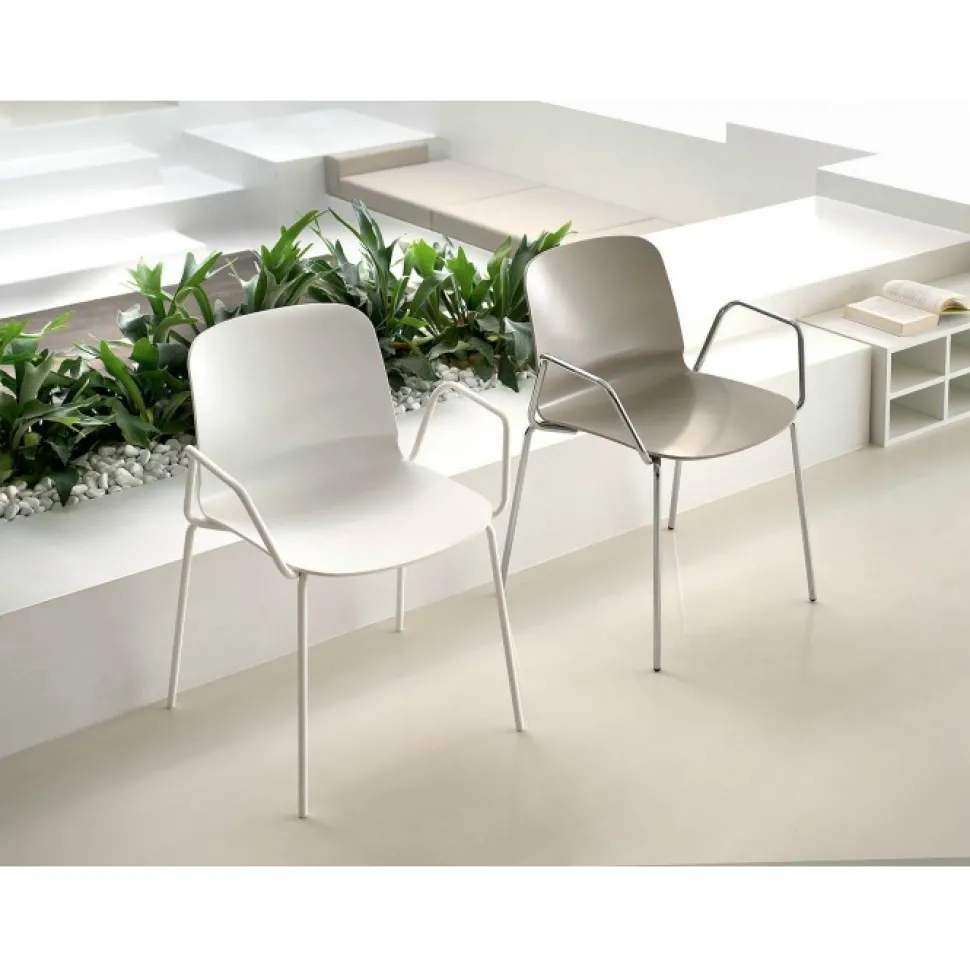 Liu' P-R Sedie Per Interni Ed Esterni Con Braccioli