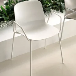 Liu' P-R Sedie Per Interni Ed Esterni Con Braccioli