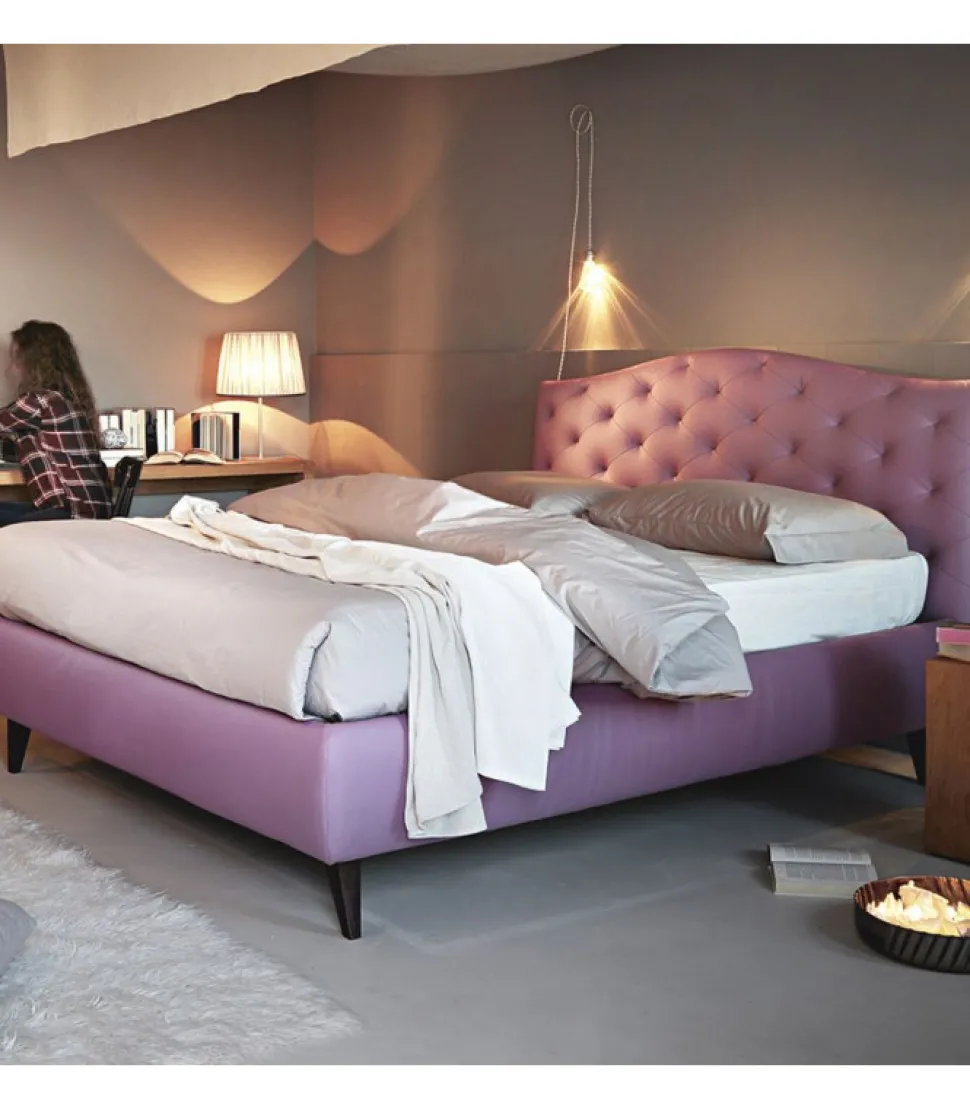 Lyle Capitonne, Disponibile In Pelle, Ecopelle E Tessuti Antimacchia.