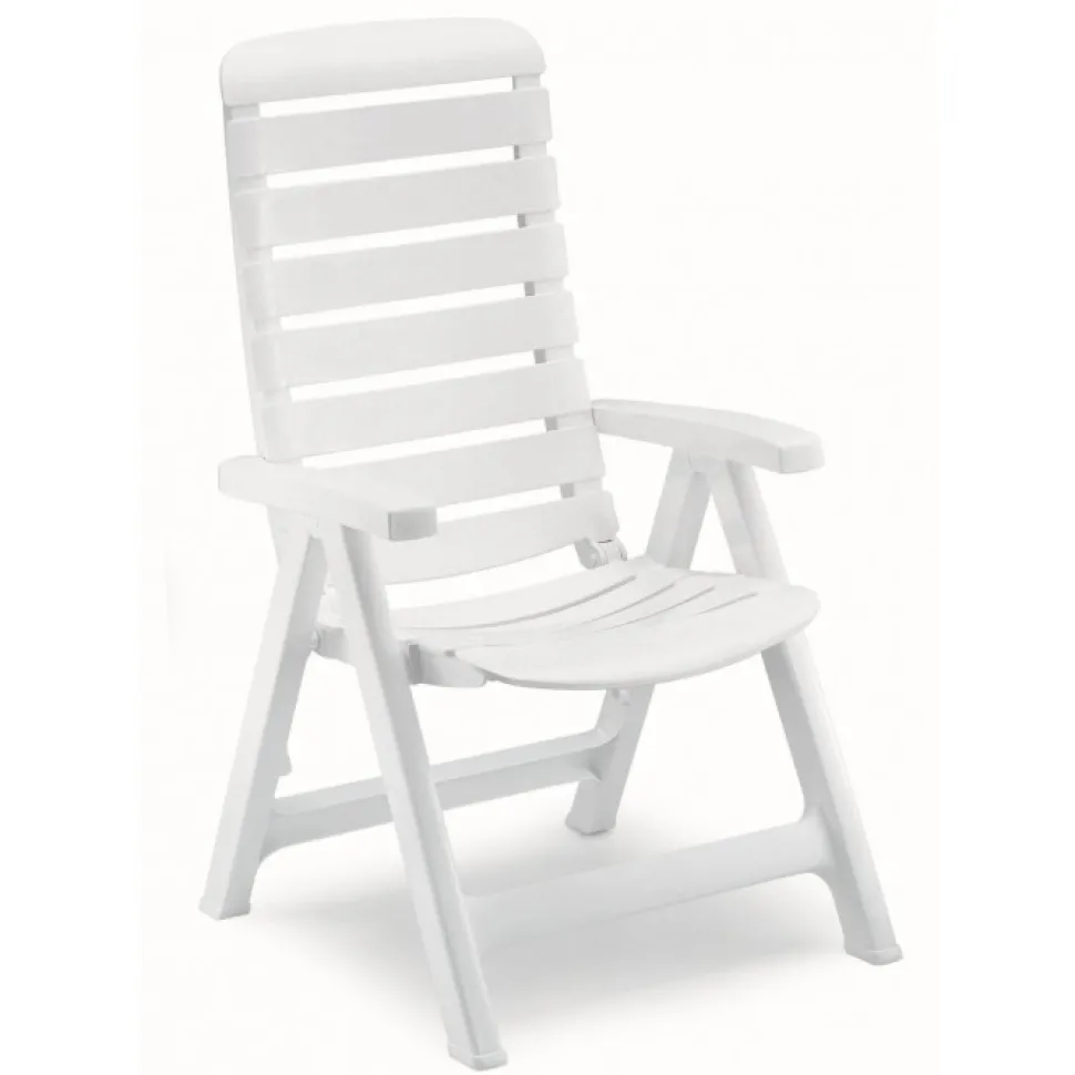 Poltrona Cleopatra Di Scab, Realizzata Interamente In Italia In Tecnopolimero Per Outdoor.