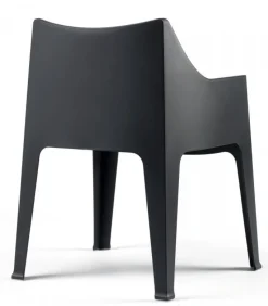 Poltrona Da Giardino Coccolona Di Scab, Realizzata In Italia In Tecnopolimero, Disponibile Anche Ignifuga.