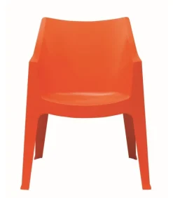 Poltrona Da Giardino Coccolona Di Scab, Realizzata In Italia In Tecnopolimero, Disponibile Anche Ignifuga.