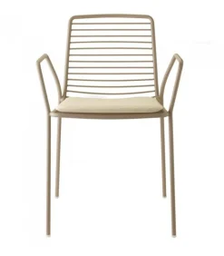 Poltrona Da Outdoor Summer Di Scab, Realizzata Interamente In Italia In Acciaio Zincato E Verniciato.