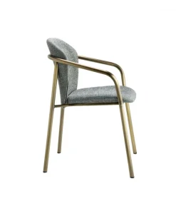 Poltrona Finn 2892 Di Scab, Imbottita Con Struttura In Tubo Di Acciaio Verniciato.