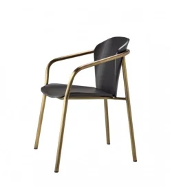 Poltrona Finn, Realizzata In Italia Da Scab Con Materiali Prodotti In Italia.