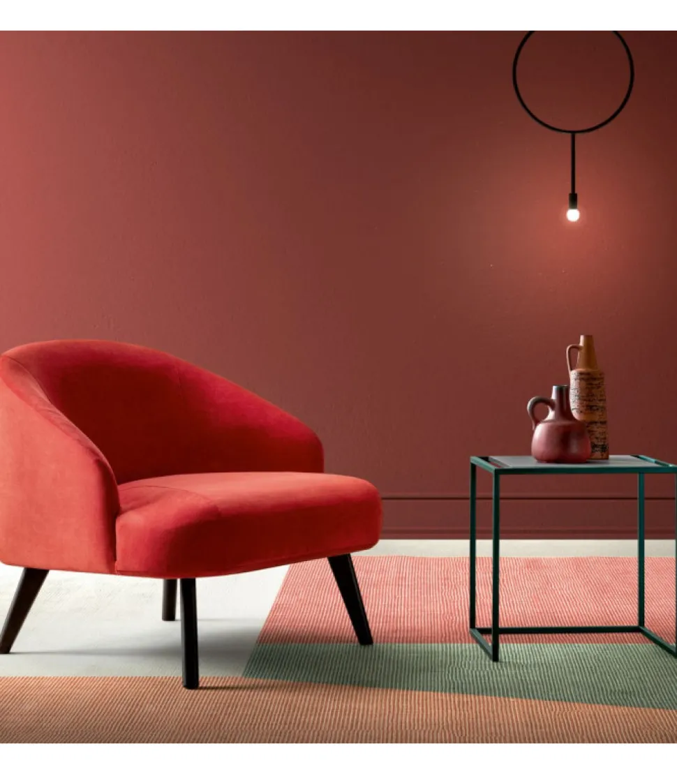 Poltrona Imbottita Donderi Di Samoa Disegno Mobido Ed Evocativo