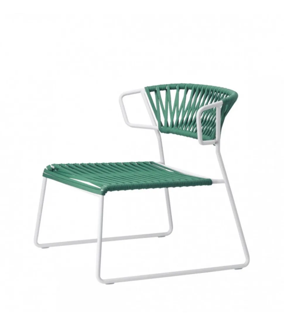 Poltrona Lisa 2878 Di Scab, Realizzata In Italia Per L'Outdoor, Con Seduta In Corda Nautica.