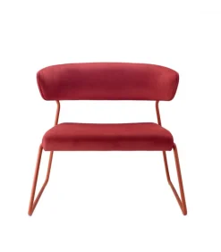 Poltrona Lisa Di Scab, Progetta E Realizzata Interamente In Italia, Con Materiali Prodotti In Italia.