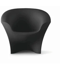 Poltrona Ohla In Polietilene Per Outdoor. Realizzata Interamente In Italia Da Plust.