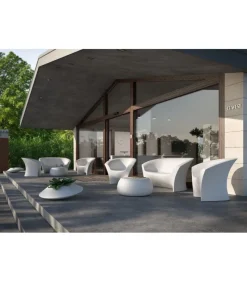Poltrona Ohla In Polietilene Per Outdoor. Realizzata Interamente In Italia Da Plust.