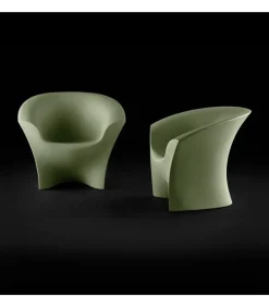 Poltrona Ohla In Polietilene Per Outdoor. Realizzata Interamente In Italia Da Plust.